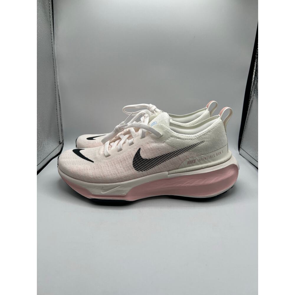 Nike Wmns ZoomX Invincible 3 “Atmosphere”size 7 W